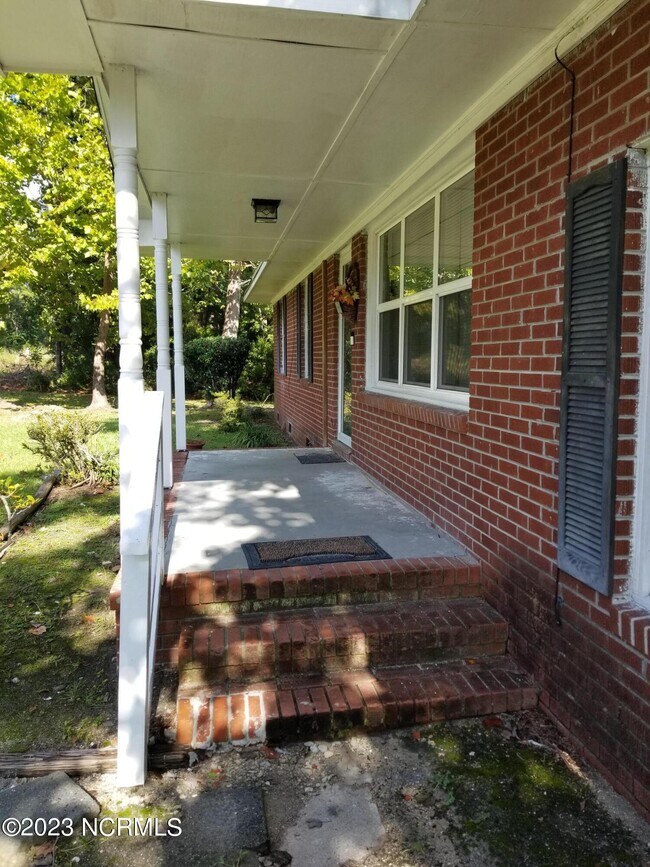 735 Shepards Rd, Hampstead, NC 28443 House Rental in Hampstead, NC