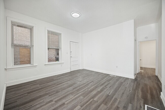 Building Photo - 2702 S Spaulding Ave