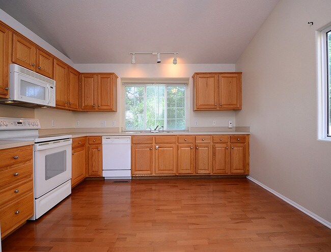 Building Photo - 17040 Sprague St
