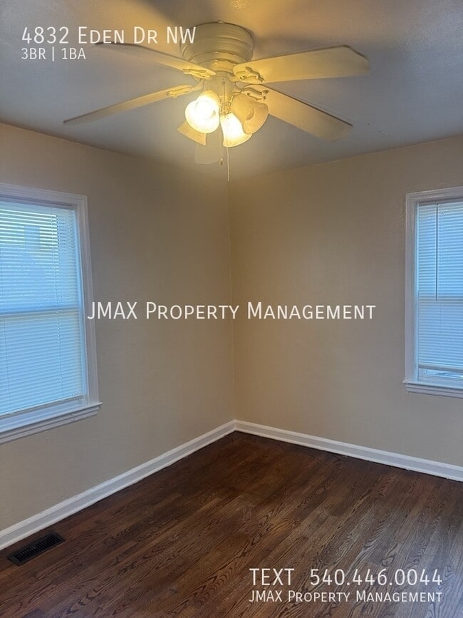 Foto del edificio - 4832 Eden Dr NW