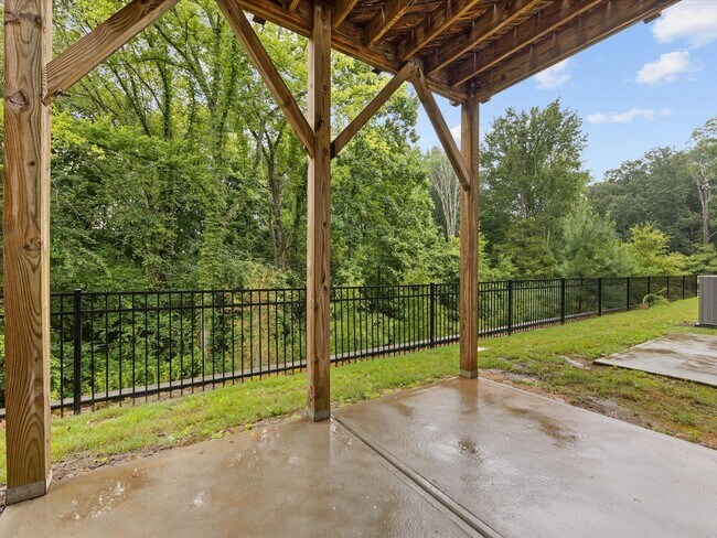 Foto del edificio - 2314 Creekmere Ln