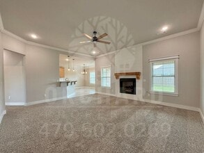 Building Photo - 970 Maple Vw St