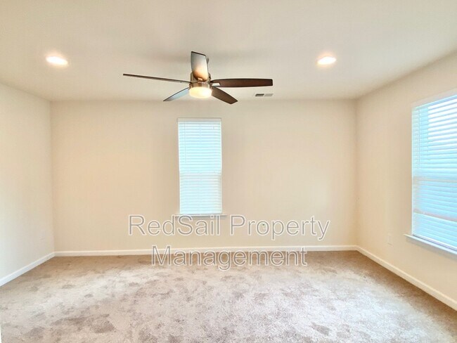 Foto del edificio - 121 Williamson Park Ln