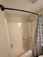 Building Photo - 73 Cinnamon Dr