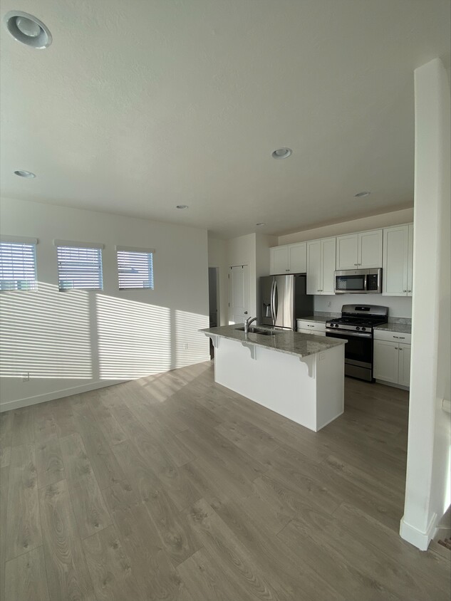 Foto principal - 15168 S Wild Horse Way