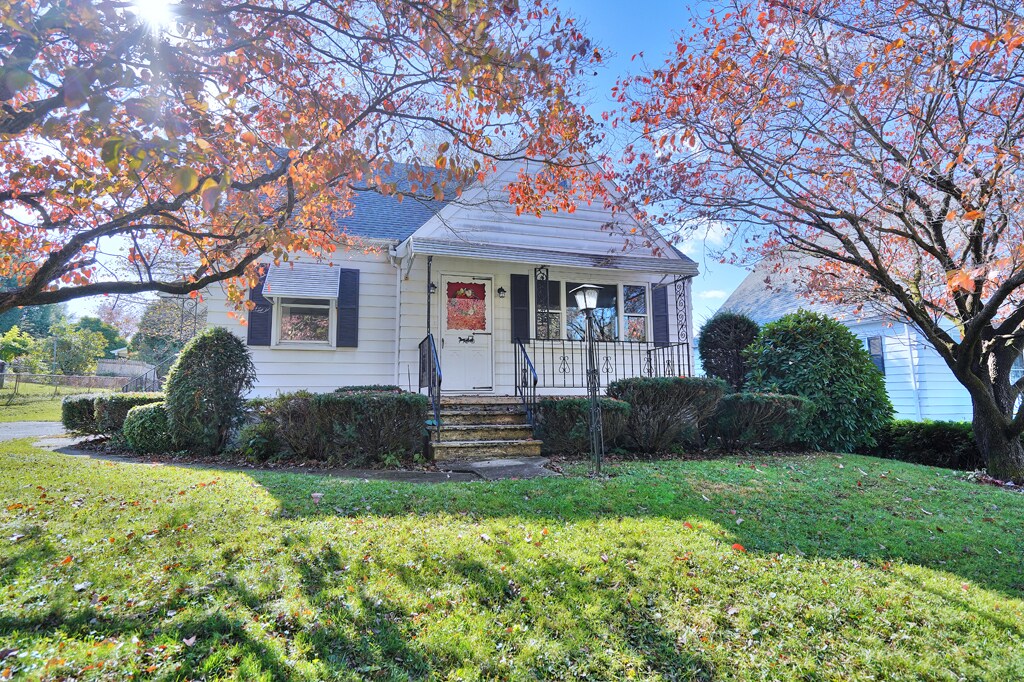 Primary Photo - 3738 Walnut St