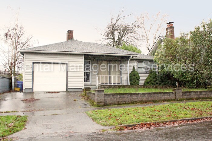Primary Photo - 5426 NE 38th Ave