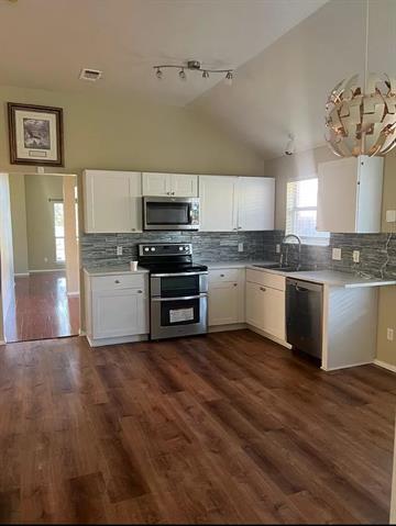 Foto del edificio - 2108 Waterfield Ct