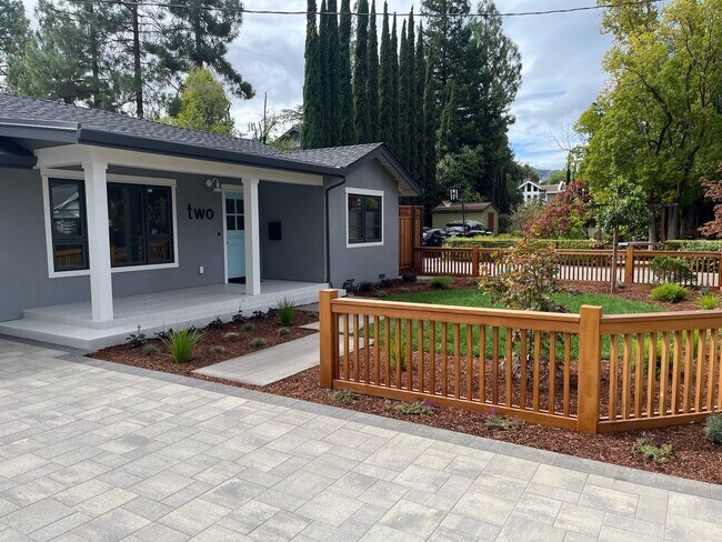 Building Photo - Completely Remodeled Home in Prime Los Gat...