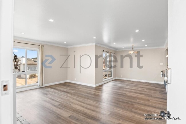 Foto del edificio - 1002 S Mayfair Ave
