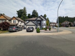 Building Photo - 33495 Abercrombie Pl