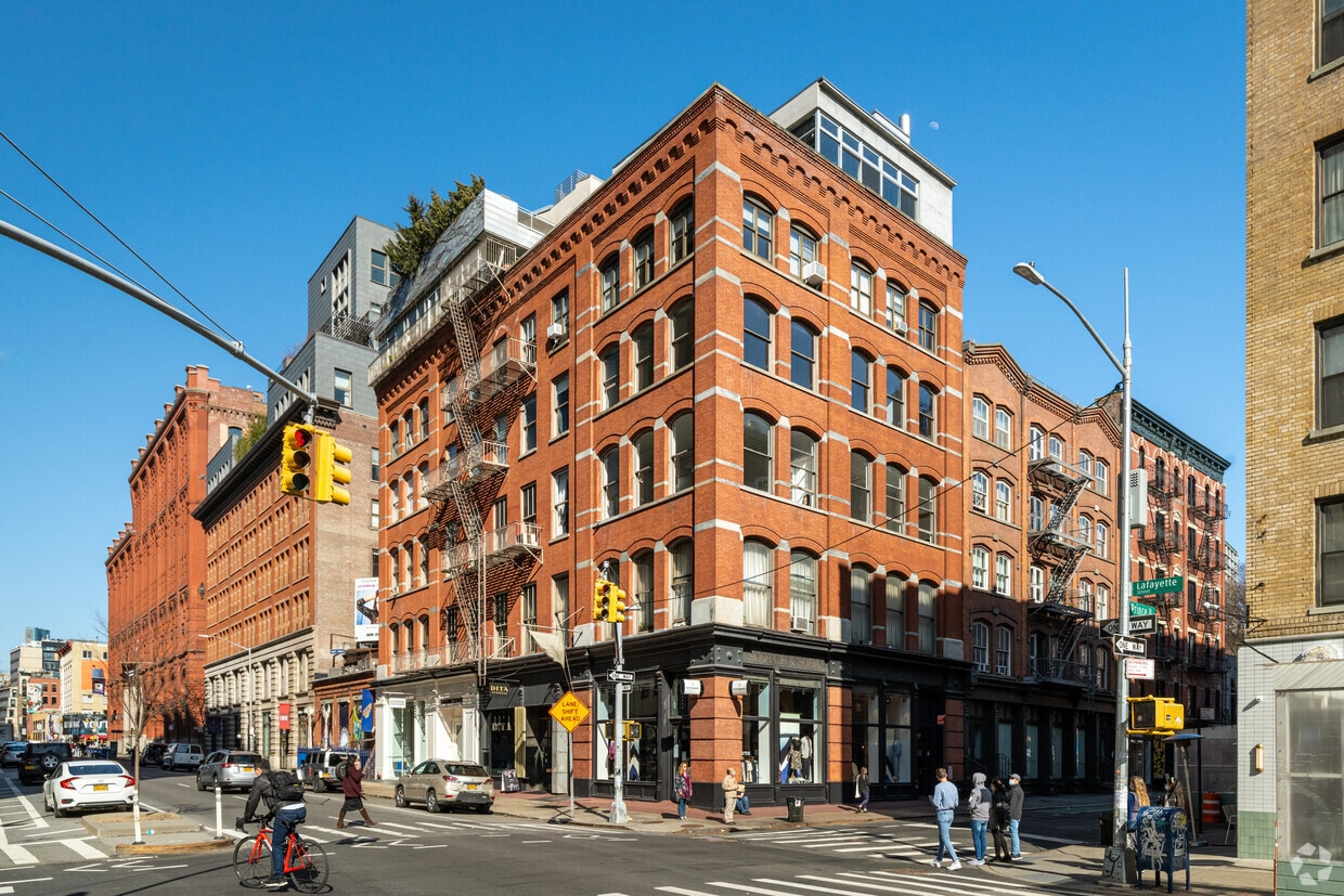 Exterior - 273 Lafayette