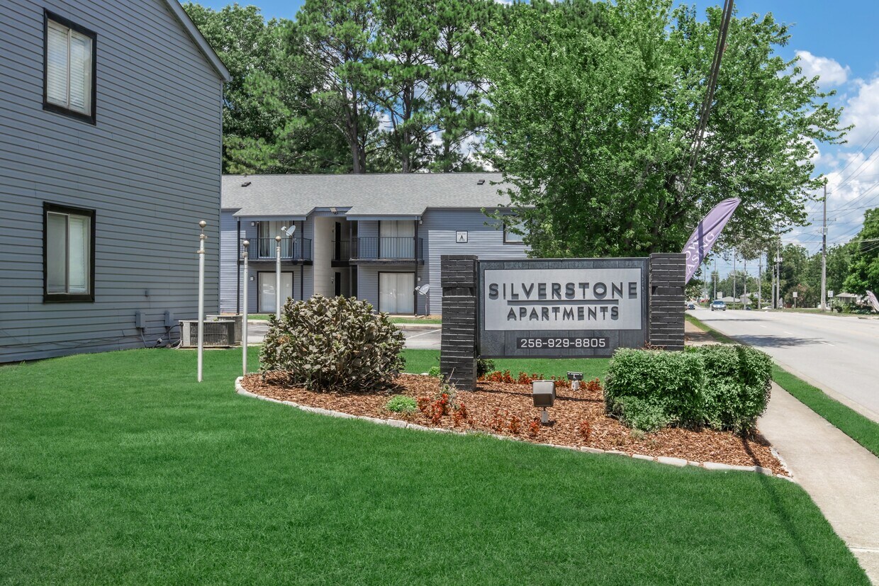 Primary Photo - Silverstone Apartments