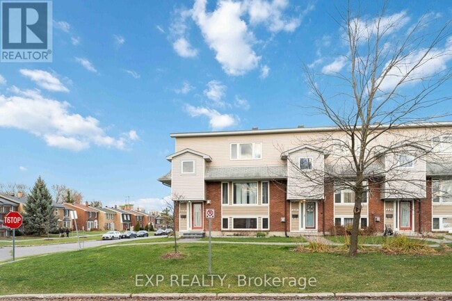 Building Photo - 230 Monterey Dr