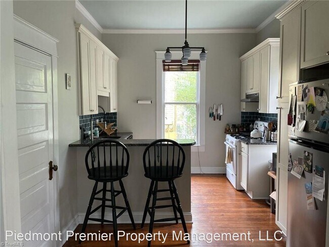 Building Photo - 2 br, 1.5 bath House - 112 Shady Blvd
