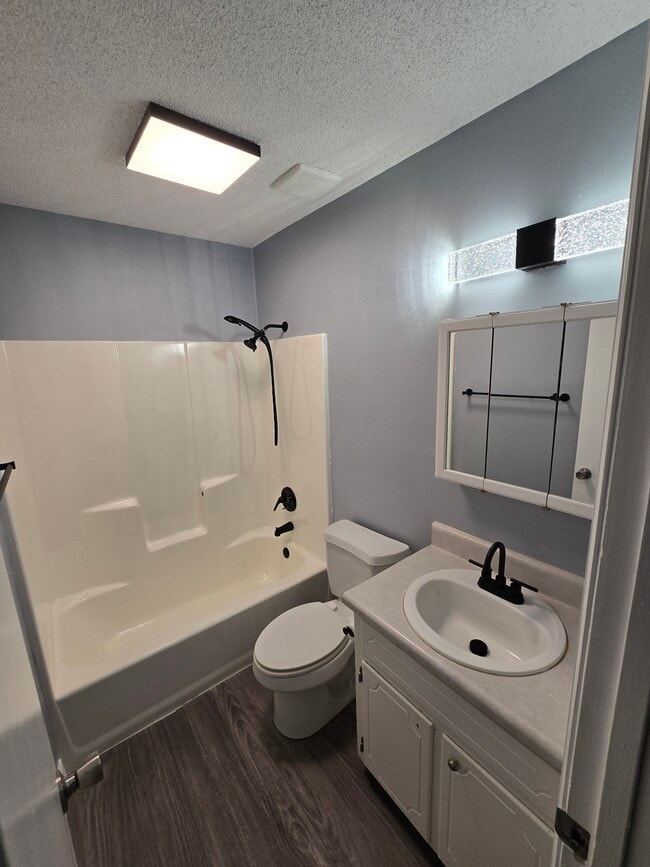Bathroom - 6160 Wooded Way