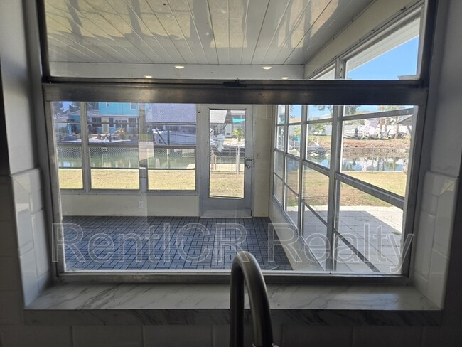 Building Photo - 13311 Susan Dr