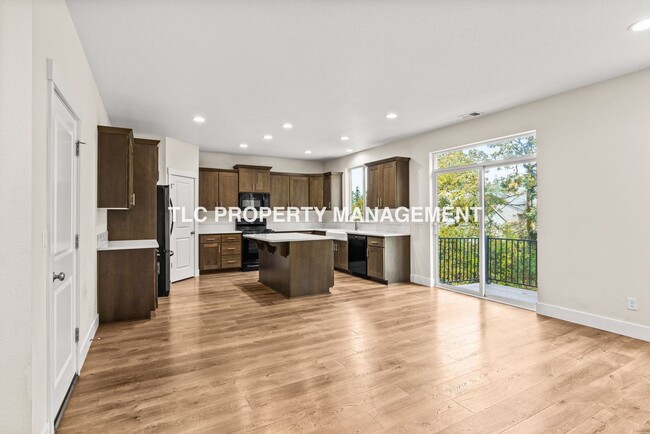 Building Photo - Gorgeous Home for Rent