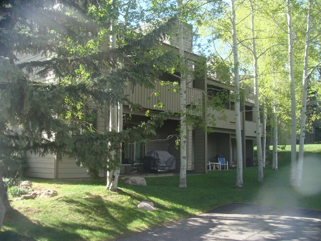 945 Red Sandstone Rd