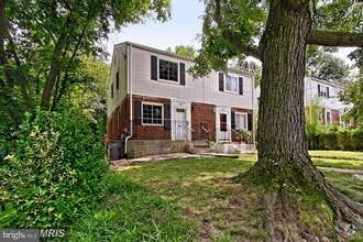 Building Photo - 5813 Fifer Dr