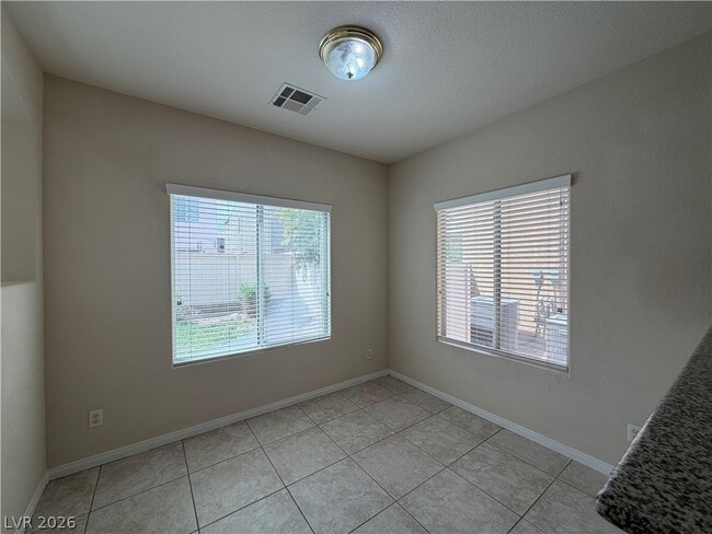 Building Photo - 5553 Chapin Mesa Ave