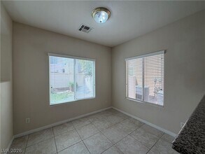 Building Photo - 5553 Chapin Mesa Ave