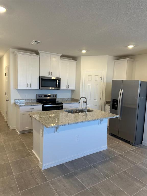 Foto del edificio - 16446 Bird of Paradise Ave