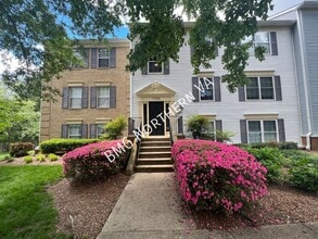 Building Photo - 7729 Inversham Dr