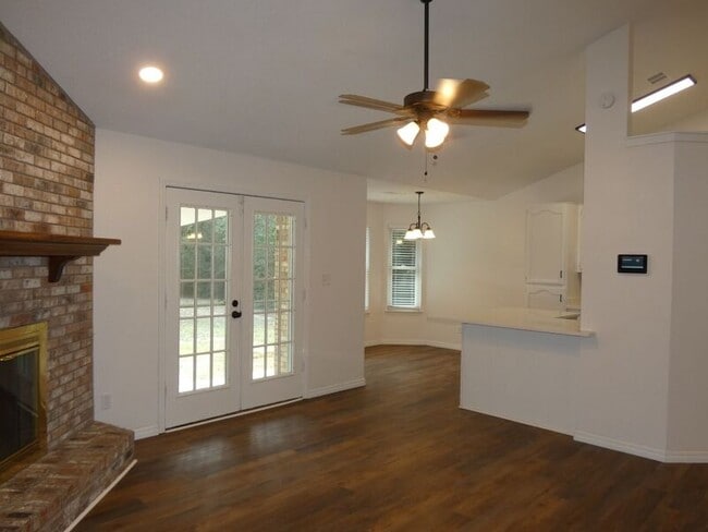 Building Photo - 5301 Jeremy Dr