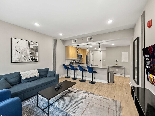 Building Photo - 626 N Delaware Ave