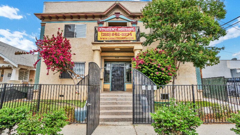 Primary Photo - 3110-3112 Walton Ave