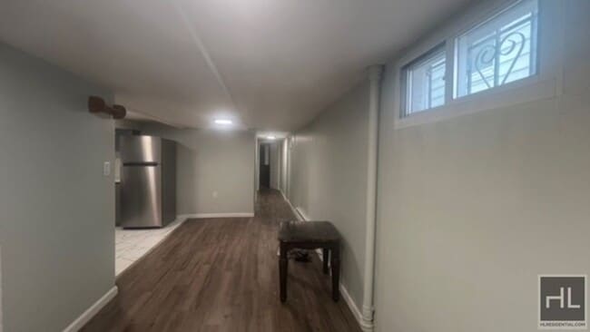 Building Photo - 2 LARGE BEDROOM FOR RENT ( THIS IS A BASME...