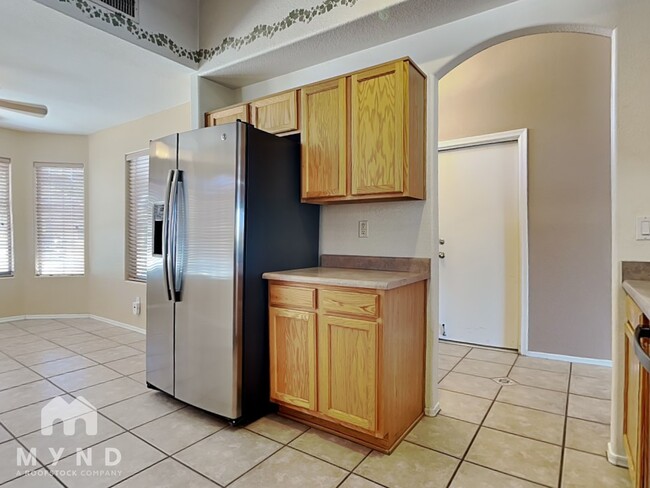 Building Photo - 25822 N 65th Ave