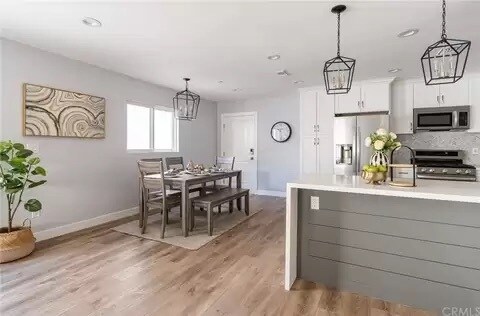 Kitchen and dining area - 3219 W 190th St
