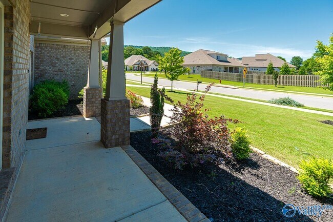 Building Photo - 6011 Peach Pond Way SE