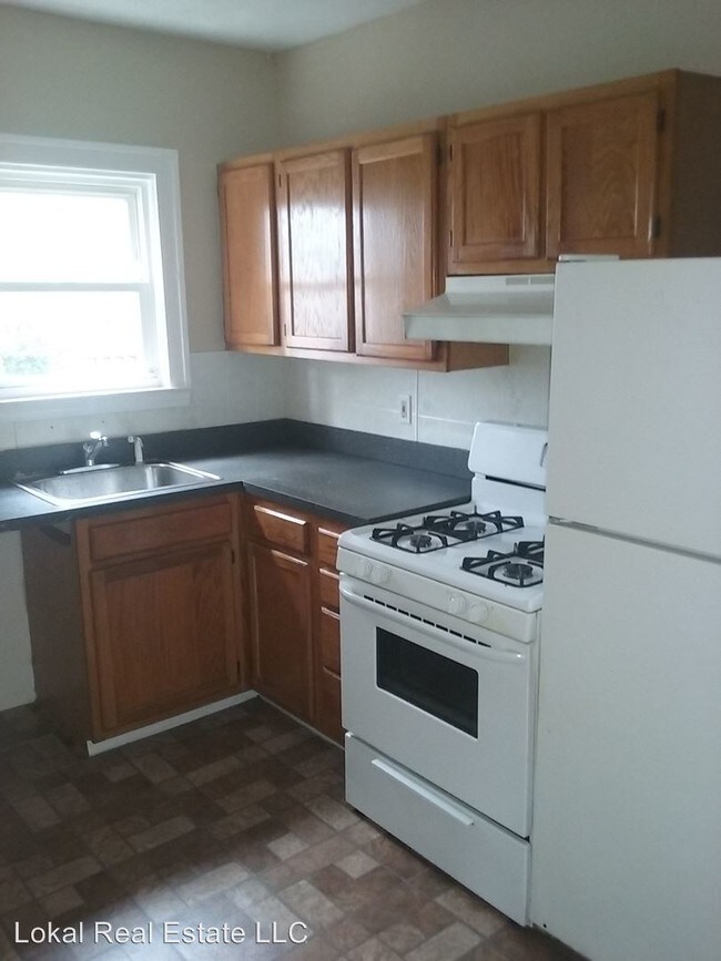 Building Photo - 12014 Longmead Ave