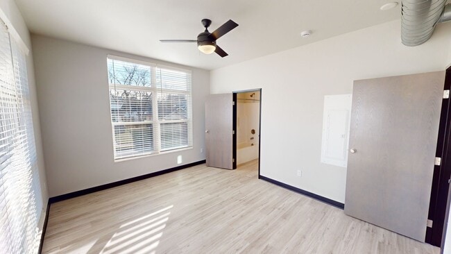 Building Photo - 2807 Oakland St