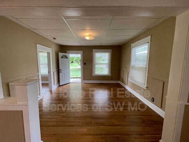 Foto del edificio - 1104 S Oak Park Dr