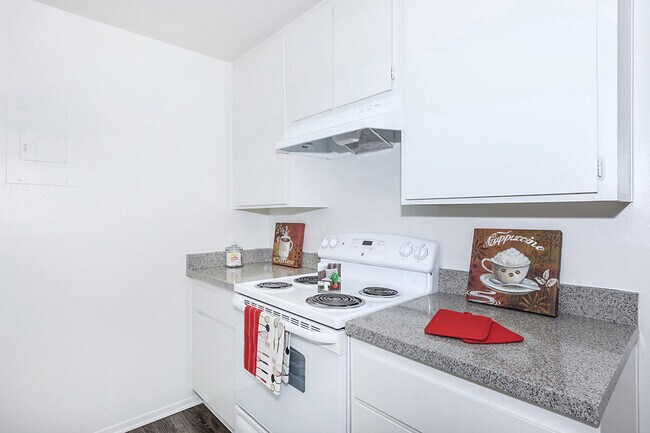 Foto del edificio - Canyon Village Apartment Homes