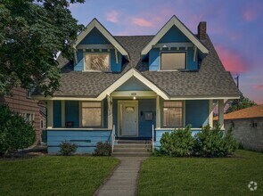 Building Photo - 808 W Augusta Ave