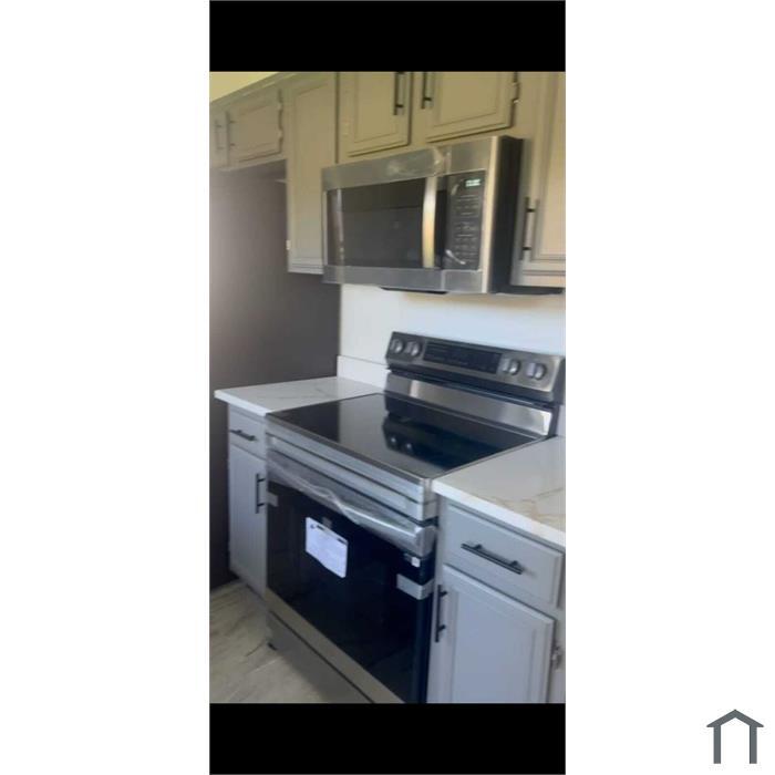 Building Photo - 3224 Puffin Way