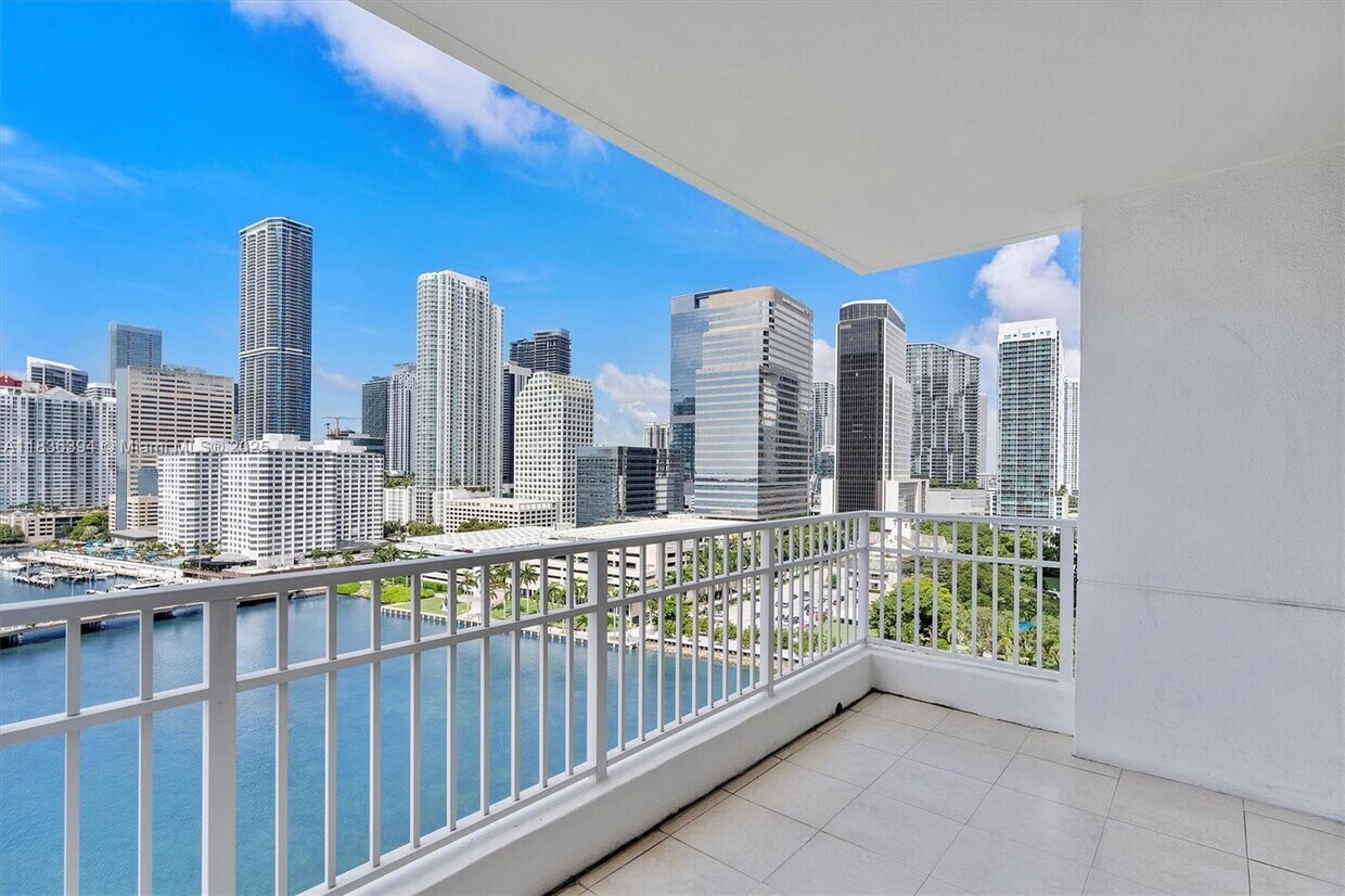 Foto principal - 701 Brickell Key Blvd
