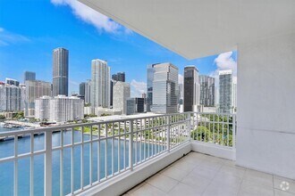 Building Photo - 701 Brickell Key Blvd