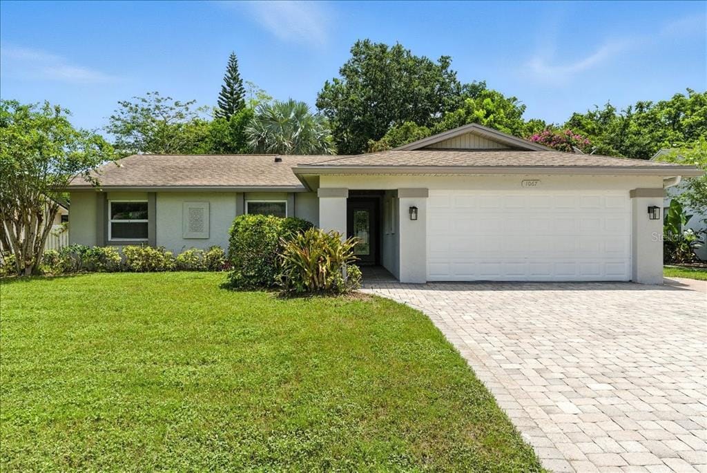 Primary Photo - 1067 Chokecherry Dr