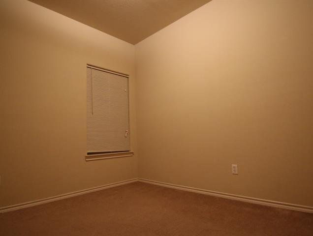 Foto del edificio - 287 Harmony Rd