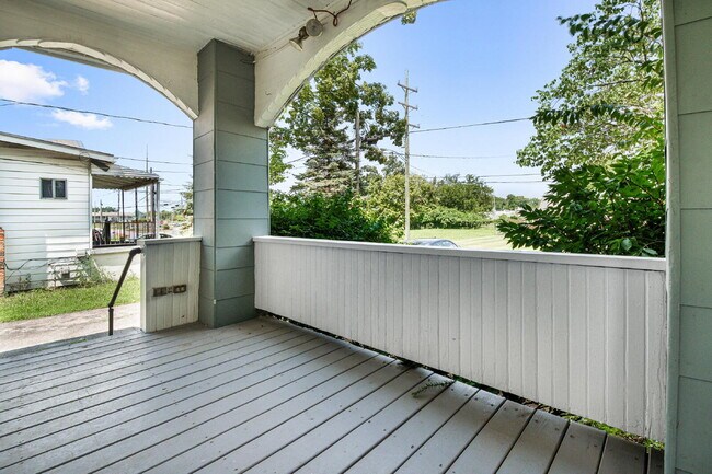 Foto del edificio - 4637 Alpine Ave