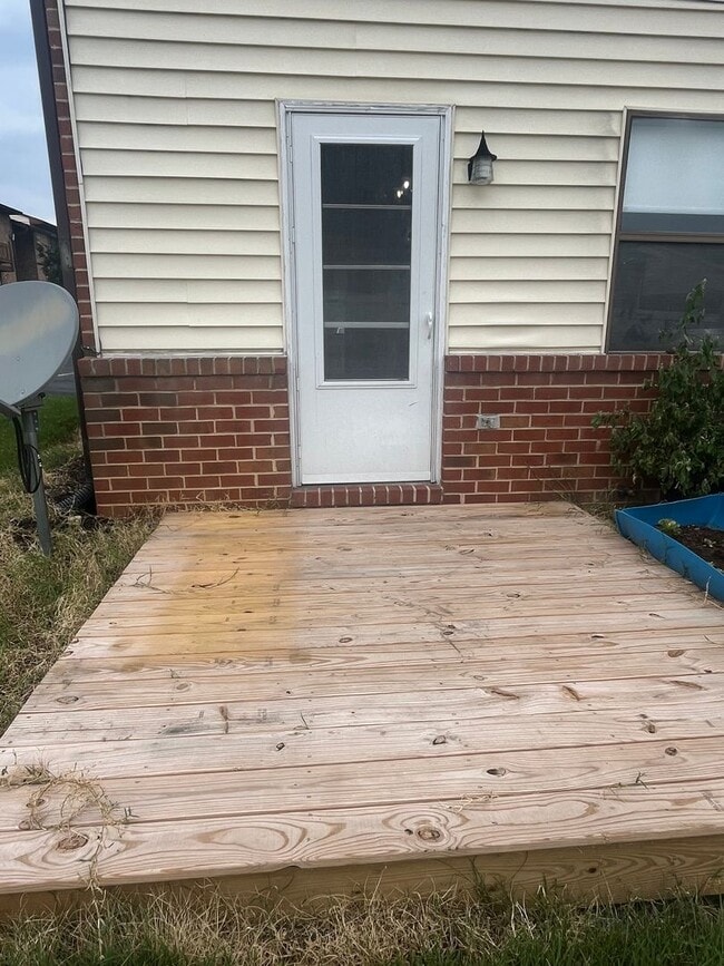 Building Photo - 2 Bedroom Townhouse for rent near EMU