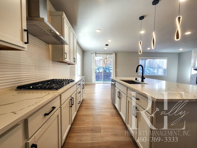 Building Photo - Elegant McCormick Woods Home with Spacious Layout & Modern Touches