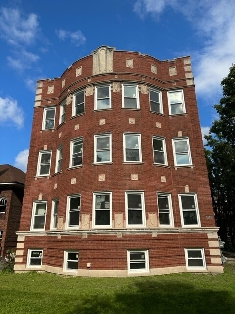 1111 Bonnie Brae Unit 1E  