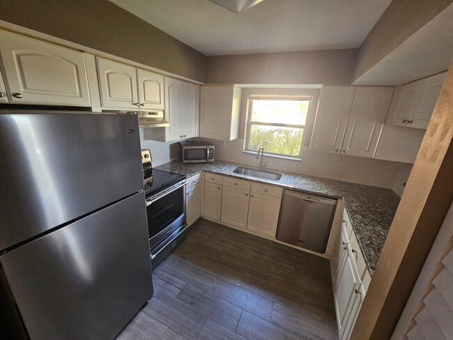 Building Photo - 3275 NW 44th St